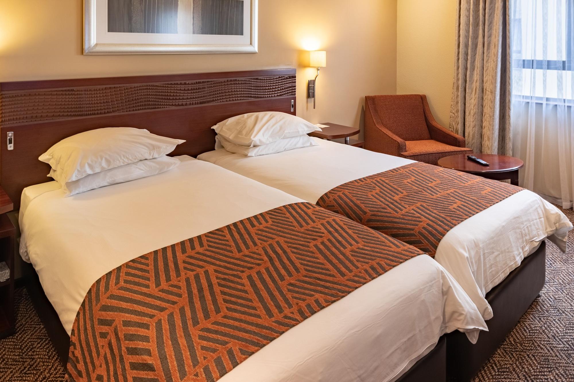City Lodge Hotel At Or Tambo International Airport Kempton Park Exterior photo