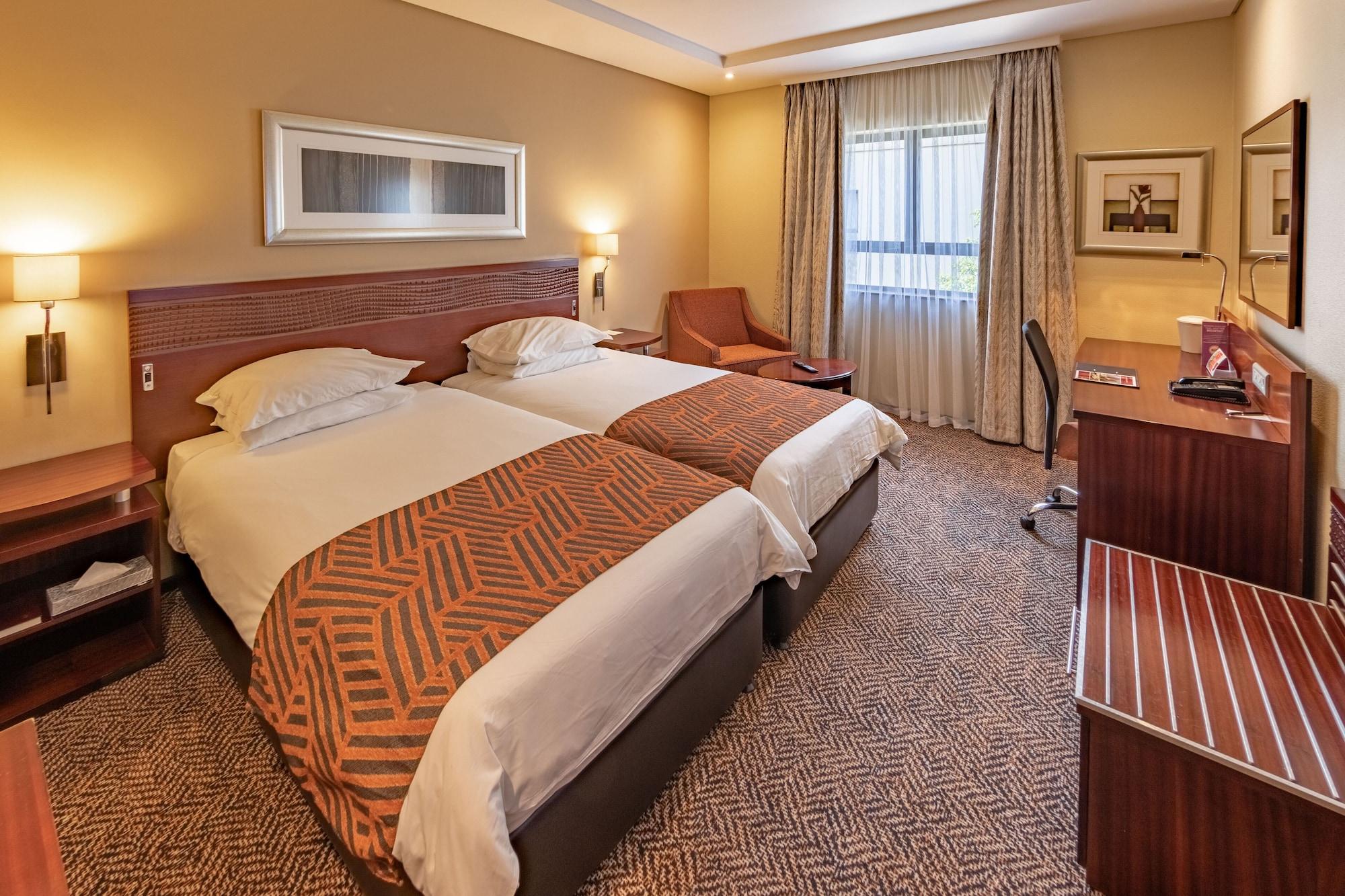 City Lodge Hotel At Or Tambo International Airport Kempton Park Exterior photo