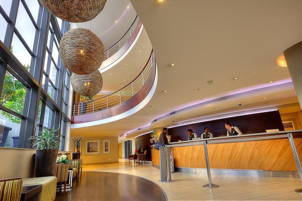 City Lodge Hotel At Or Tambo International Airport Kempton Park Exterior photo