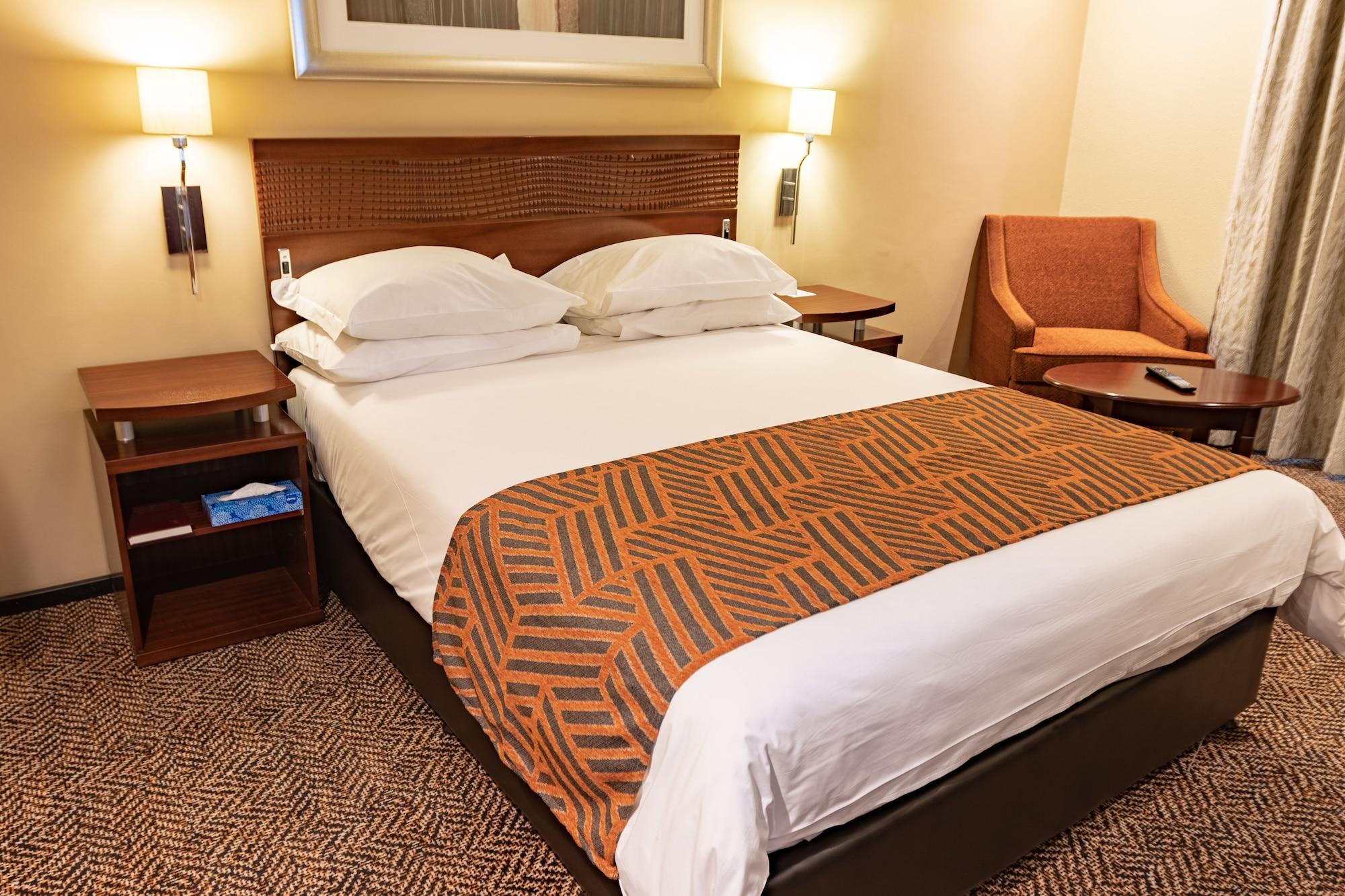 City Lodge Hotel At Or Tambo International Airport Kempton Park Exterior photo