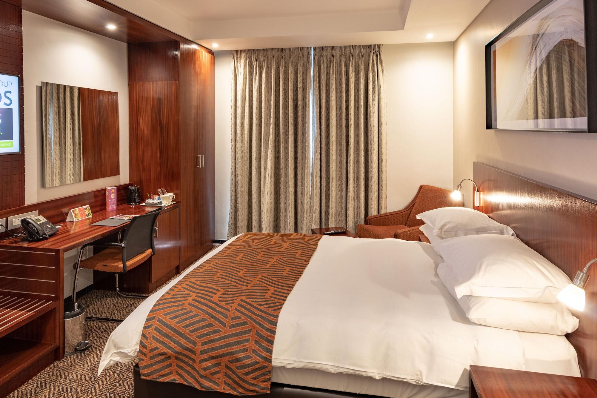 City Lodge Hotel At Or Tambo International Airport Kempton Park Exterior photo