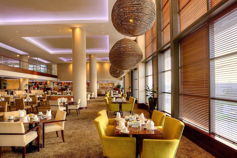 City Lodge Hotel At Or Tambo International Airport Kempton Park Exterior photo