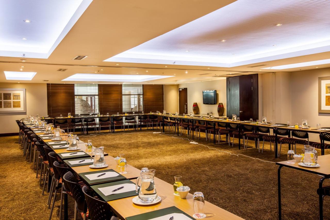 City Lodge Hotel At Or Tambo International Airport Kempton Park Exterior photo