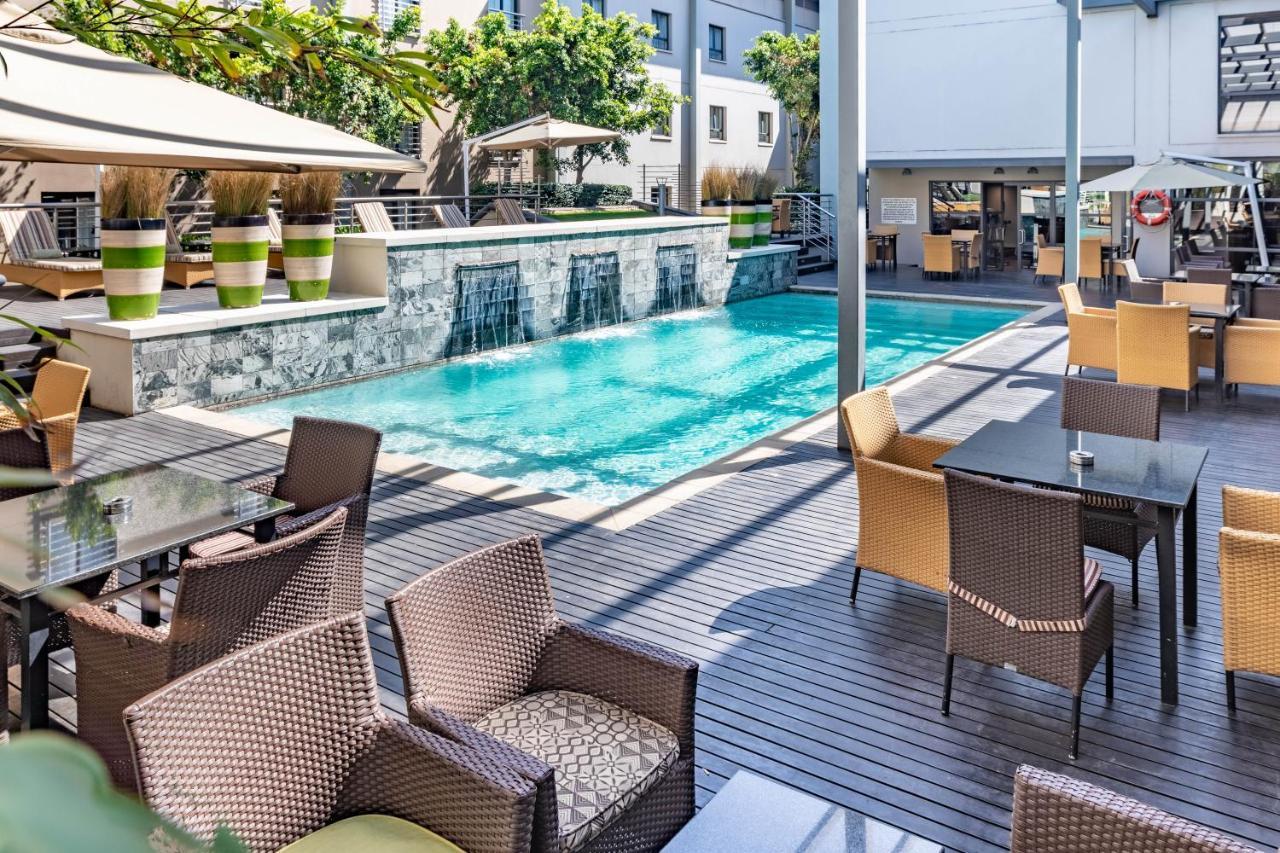 City Lodge Hotel At Or Tambo International Airport Kempton Park Exterior photo